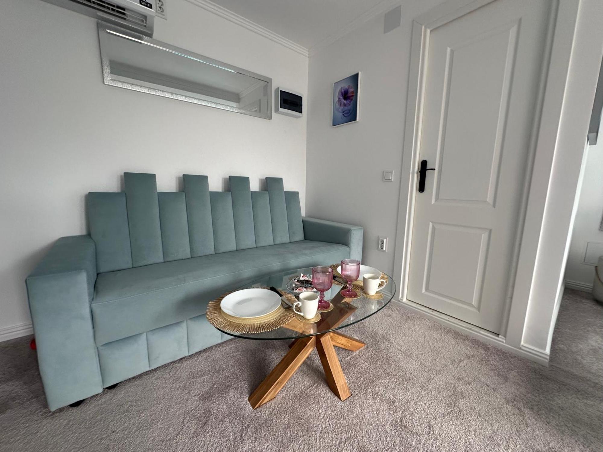 Elegant Escape Central Studio Craiova Exterior photo